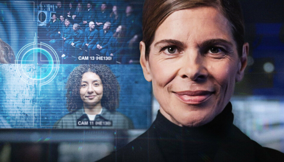 Ellen Hillingsø er programmets gamemaster, og hun vil i de fem afsnit, 'Dobbeltspil' udspiller sig over, guide seerne gennem konkurrencen og styre spillet sammen med supercomputeren O, lyder det fra DR. (PR-foto).