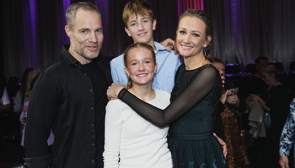 Sara Lygum har fundet trøst hos familien - her Jonas Kromann-Larsen og deres børn Oscar, 16, og Astrid, 13.