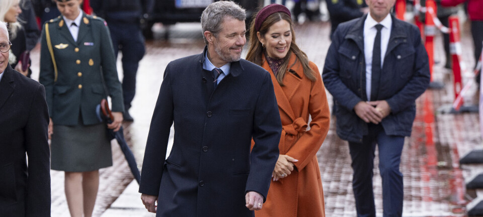 Kong Frederik og dronning Mary tager til Tyskland