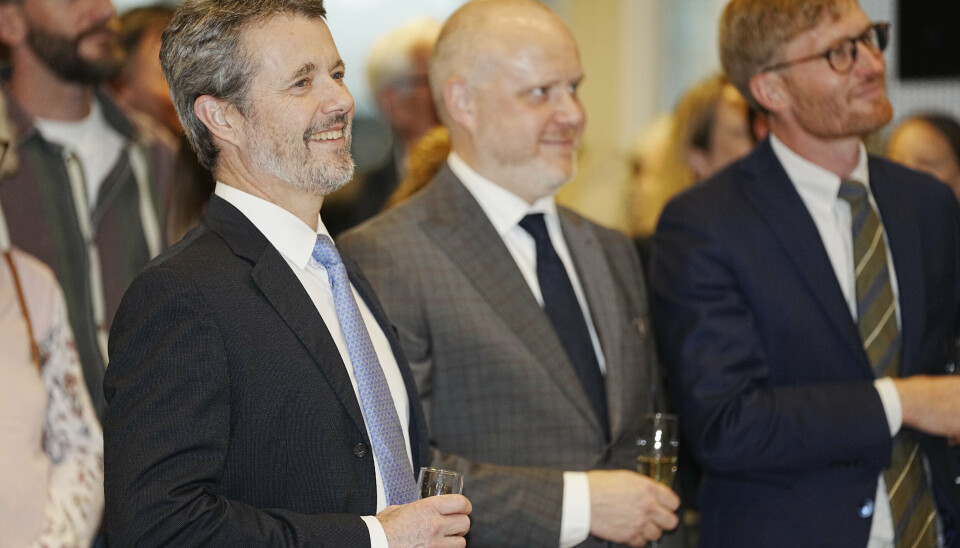 Kong Frederik deltager tirsdag i åbningen af Niels Bohr Bygningen i København.