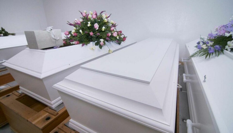 Kendt corona-skeptiker død med corona