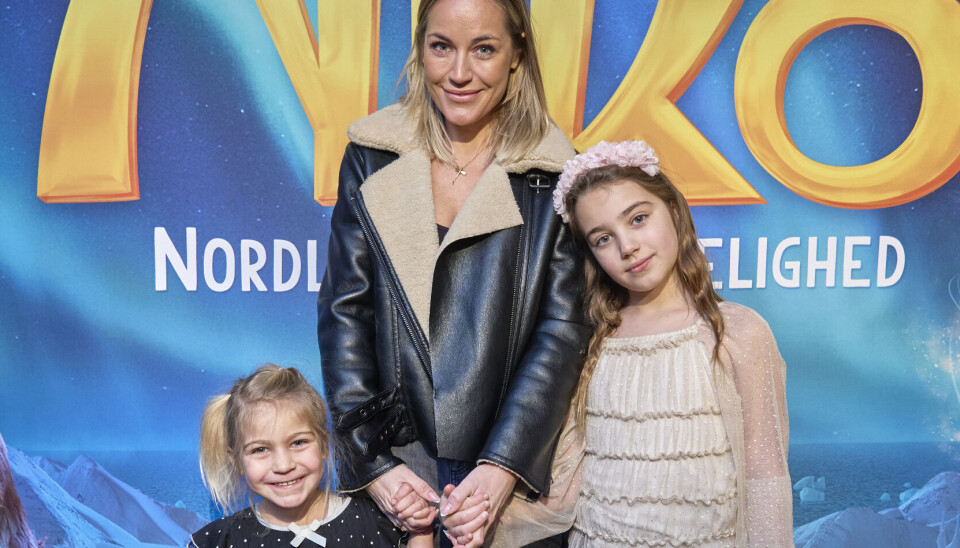 Amalie Szigethy med børnene Josephine og Hannah.
