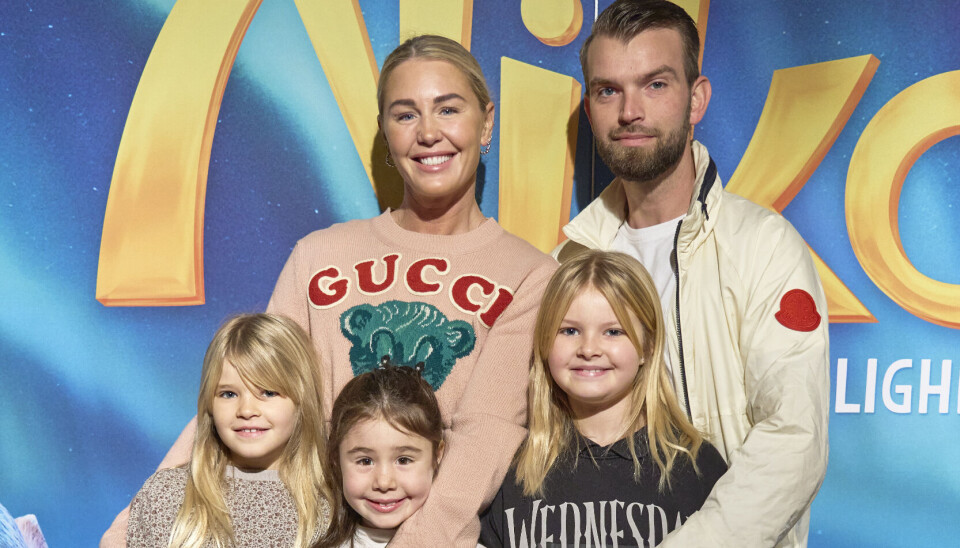 Her ses Jeanette Ottesen og kæresten Christian Wahlgreen med datter Billie-Mai (i midten).