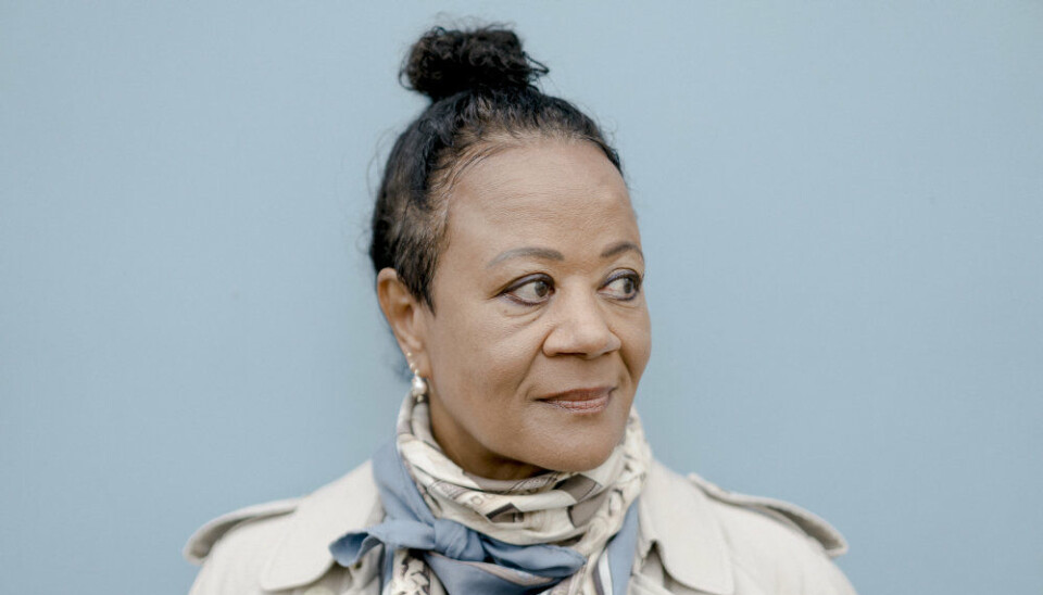 Hella Joof er alderspræsident i værtstrioen og beskriver sig selv som 'ra 'den gamle ordning'.