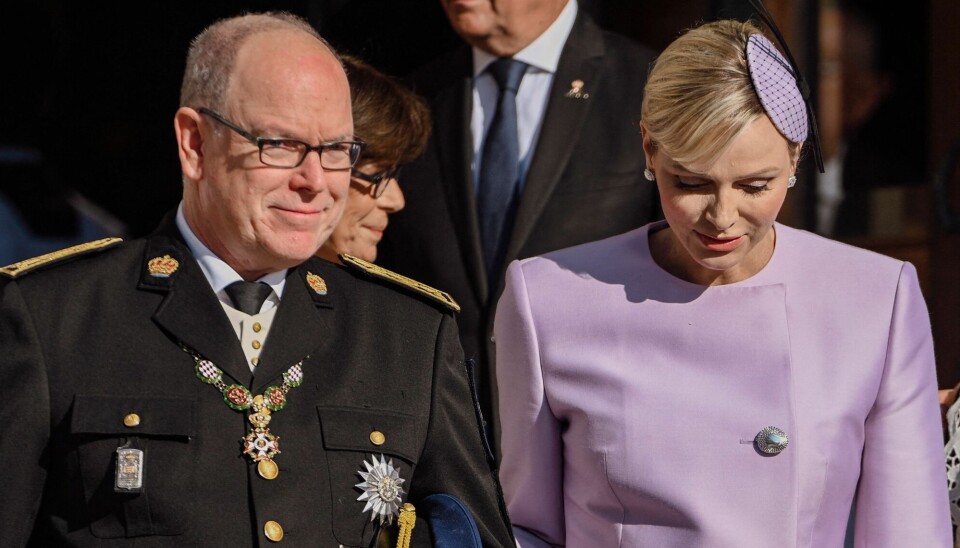 Fyrst Albert og fyrstinde Charlene ses her på Monacos nationaldag den 19. november