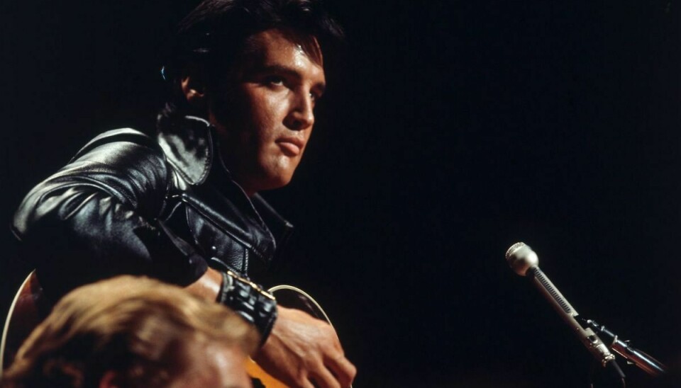 Elvis Presley med de kostbare lokker ses her ved en koncert i New York i december 1968.