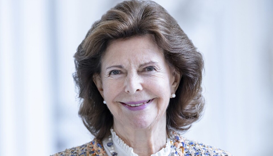 Efter at have været ramt af en slem luftvejsinfektion ser det nu heldigvis ud til, at dronning Silvia igen er klar til at tage fat på sine pligter