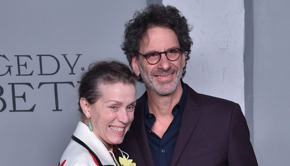 Joel Coen ses her med sin hustru, hollywoodstjernen Frances McDormand. Fredag den 29. november fylder den amerikanske filminstruktør 70 år. (Arkivfoto). - Foto: