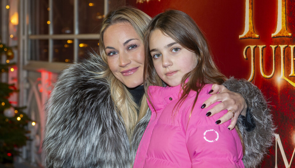 Amalies datter Josephine får et juletræ, men der er ikke plads til et ægte af slagsen i det nye Dragør-hjem