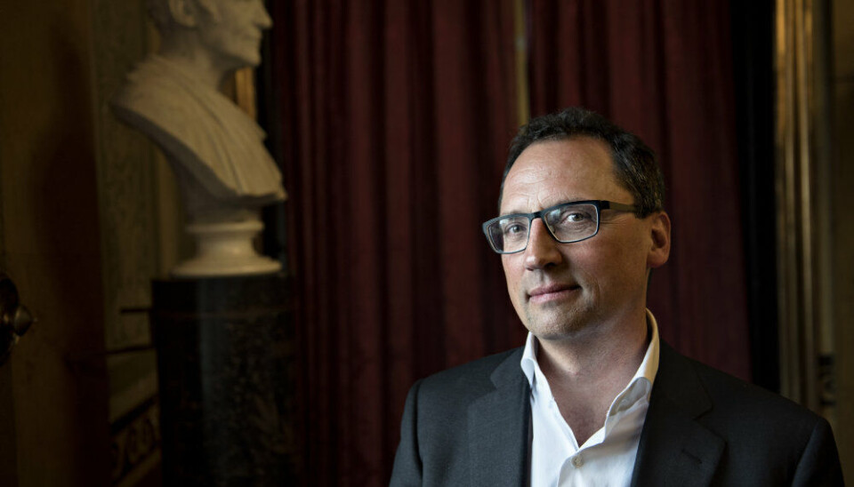 Morten Hesseldahl var administrerende direktør i Gyldendal indtil 2022. De seneste to år har han brugt tiden på at skrive bøger. Den 11. december fylder han 60.