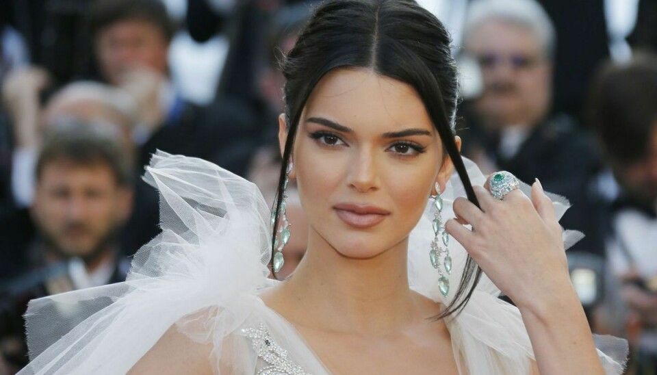 Det italienske modebrand Liu Jo påstår, Kendall Jenner har misligeholdt en kontrakt om fotoshoots og kræver nu 1,8 millioner dollars i erstatning.