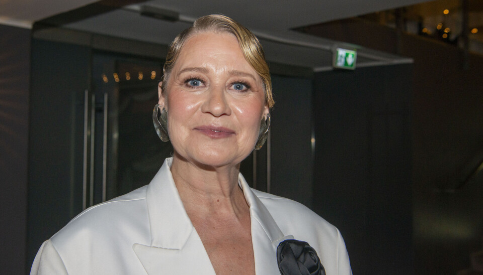 Trine Dyrholm iført en Søren Le Schmidt-kreation ved premieren på 'Pigen med Nålen', hvor hun spiller hovedrollen.