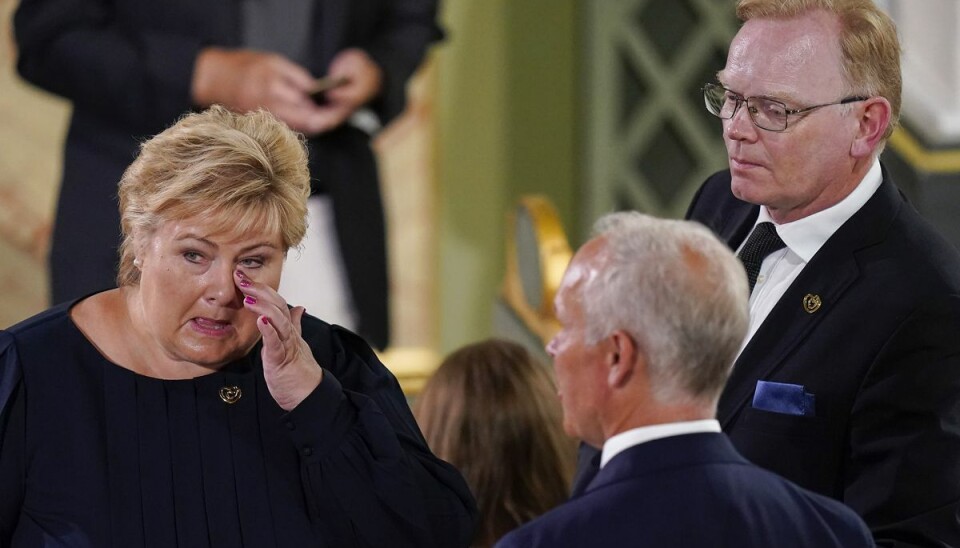 Erna Solberg var rørt til tårer under gudstjenesten i Oslo domkirke torsdag. Foto: Torstein Bøe / NTB Erna Solberg var rørt til tårer under gudstjenesten i Oslo domkirke torsdag. Foto: Torstein Bøe / NTB
