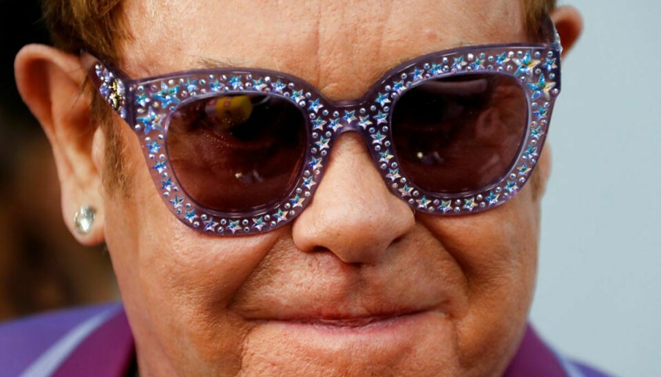 Elton John kigger forbi Horsens næste år. Foto: Eric Gaillard/Scanpix