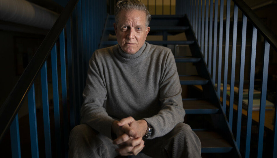 - Jeg kan jo godt mærke, når jeg gør nogle ting, som gør min hustru ked af det, og så må jeg jo arbejde med det fremfor at sige: 'Det er dit problem, du bliver ked af det'. Det nemmeste er at give andre skylden, lyder det fra Peter Mygind.