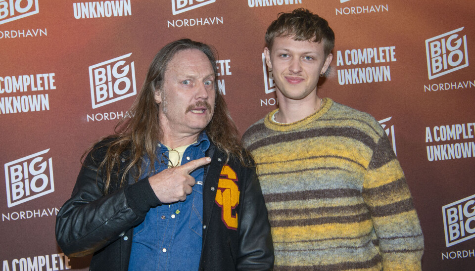 Jesper Binzer og søn Benjamin i biografen.