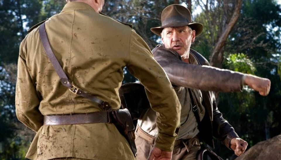 78-årige Harrison Ford kom fornylig galt afsted med sin skulder under optagelserne til filmen ‘Indiana Jones 5’. Nu viser det sig, at skaden er værre end først antaget. Foto: Scanpix/REUTERS/David James/Paramount Pictures/Handout