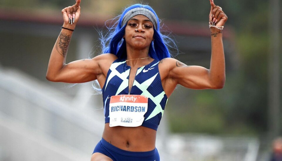 Sha'Carri Richardson var en af de helt store favoritter til at tage OL-guld i 100 meter-sprint for kvinder. Hun er særlig blevet kendt for sine farverige lokker, smykker, lange negle og tatoveringer. Foto: © Keith Birmingham/Orange County Register via ZUMA Wire / Ritzau Scanpix