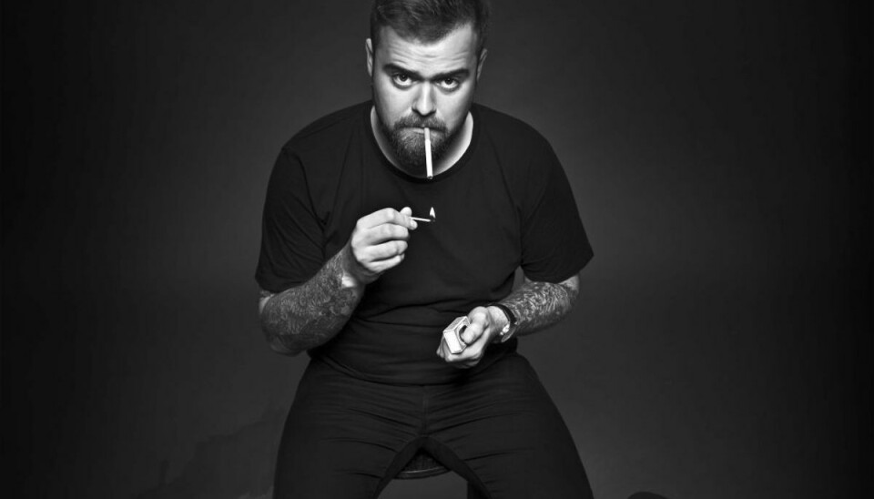 Dansk stand-up-komiker klar med one man show Den danske stand-up-komiker Martin Nørgaard er klar med sit første one man show, “Indebrændt”. Foto: Andreas Martin/pressefoto.