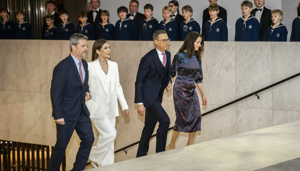 Rørt Mary lyttede med