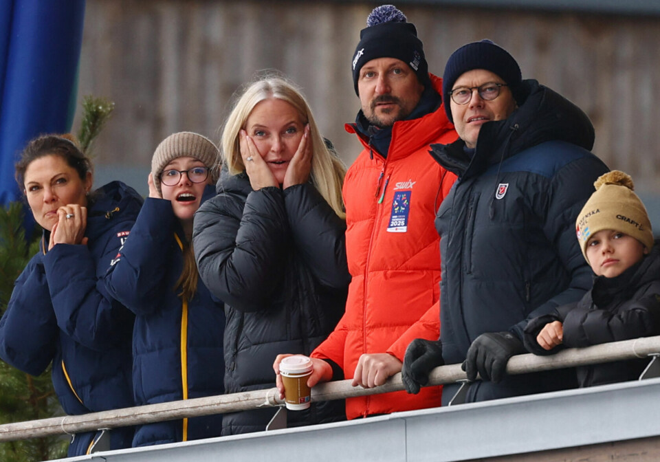 Det nervepirrende opløb er i gang og for specielt kronprinsesse Victoria synes det at være en neglebidende oplevelse.