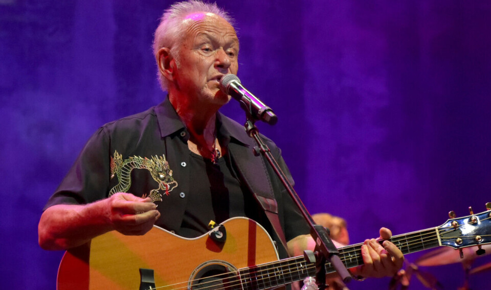 Jesse Colin Young ses her på scenen ved en velgørenhedskoncert i Los Angeles i 2019.