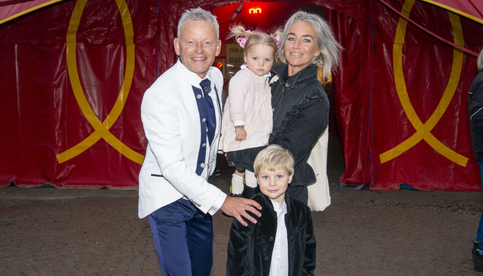 Bubber med sønnen Alfred, 7, toårige Rosa og hustruen Signe