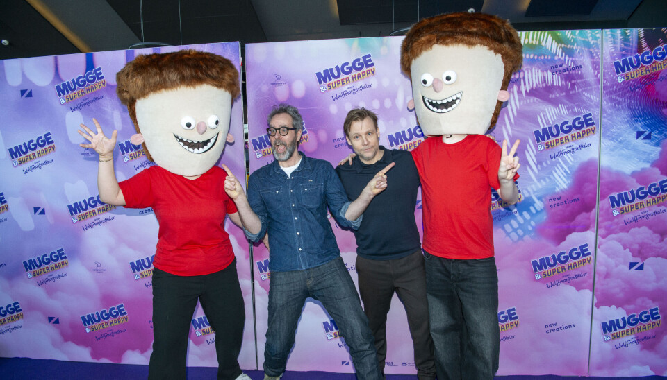 Komikerduoen Wulffmorgenthaler med to af fem Allan'er.