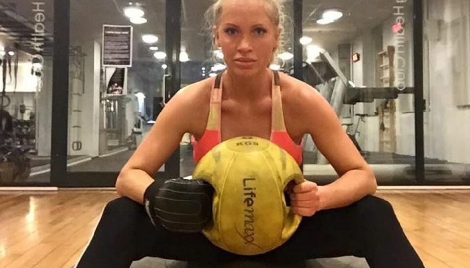 Joy Petersens barske barndom: På afvænning med mor Joy K. Petersen var som ganske lille pige med sin mor på afvænning. Foto: Facebook