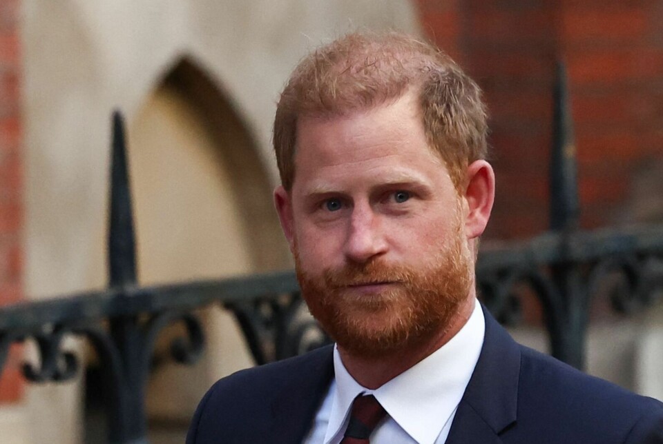 Der er tilsyneladende ingen tegn på forsoning mellem prins Harry og hans kræftramte far kong Charles.