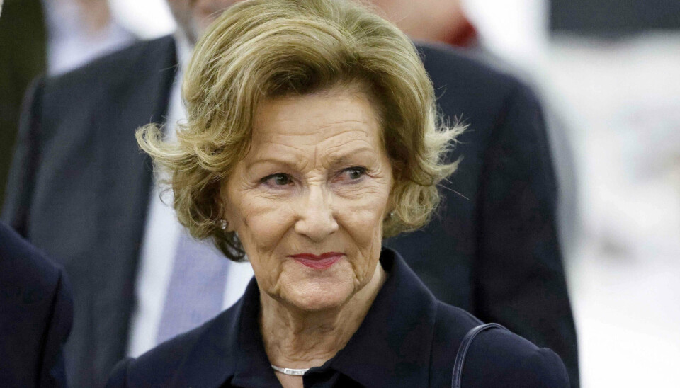 Den norske dronning Sonja er tirsdag blevet udskrevet fra hospitalet. Mandag blev hun indlagt med vejrtrækningsbesvær. (Arkivfoto).