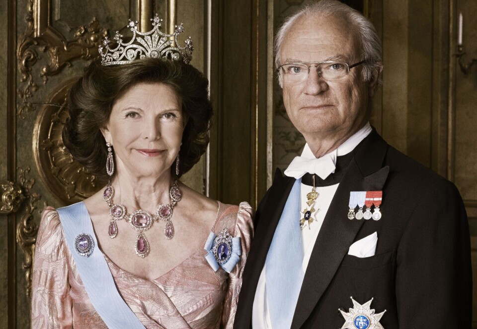Det svenske kongepar, kong Carl Gustaf og dronning Silvia, vil være blandt deltagerne, når Pave Frans på lørdag bliver begravet i Rom.