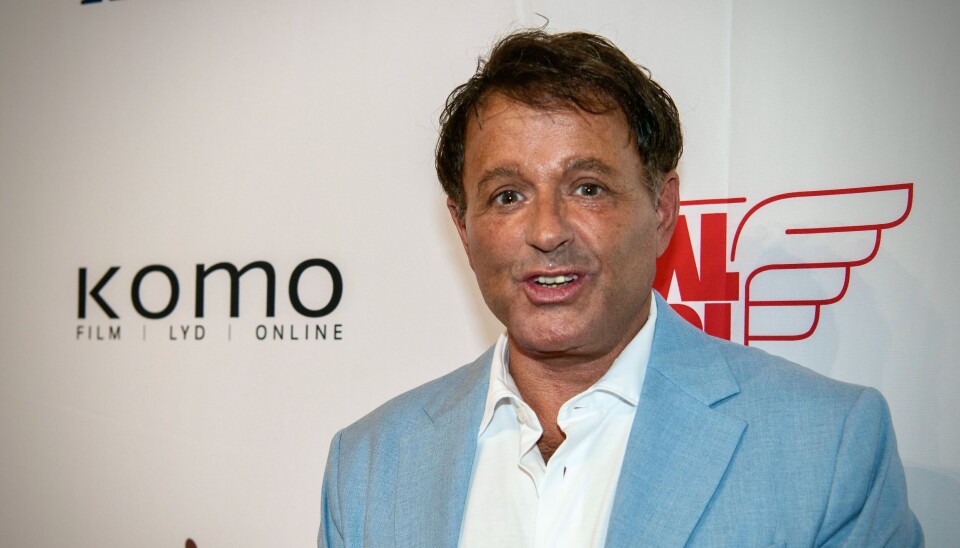 Dennis Knudsen har stadig ikke fået kørekortet tilbage, så han må ty til 'væltepeter'.