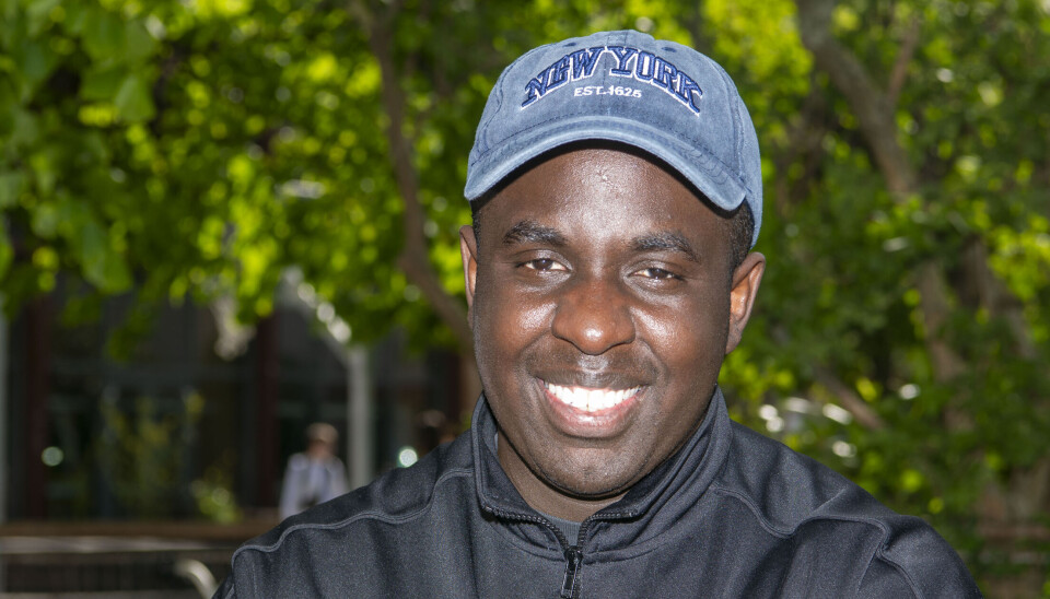 Melvin Kakooza har svært ved at få armene ned