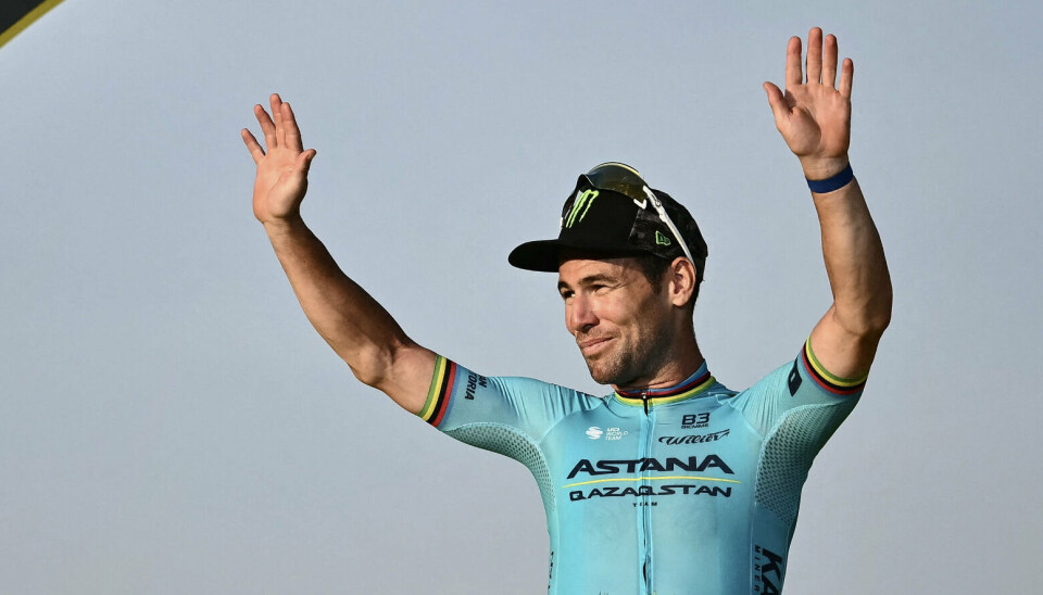 Mark Cavendish fejrer sine 35 etapesejre i Tour de France på podiet efter 21. og sidste etape af verdens hårdeste cykelløb i 2024. (Arkivfoto). - Foto: