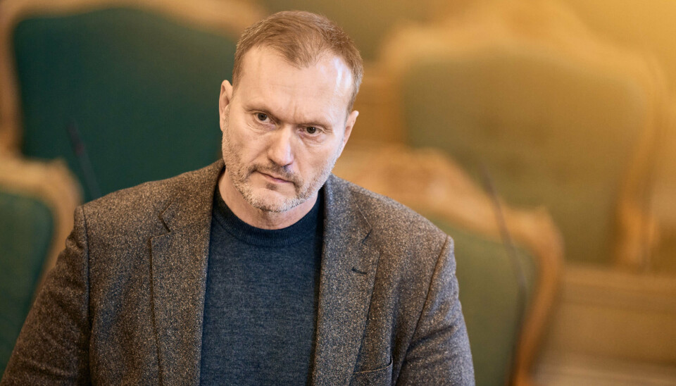 Lars Boje Mathiesen voksede op tæt på Ribe på et nedlagt landbrug, der var omgivet af potmarker, hvor gæsterne måtte tage selv. Han har selv peget på det som en af grundene til, at han blev borgerlig.