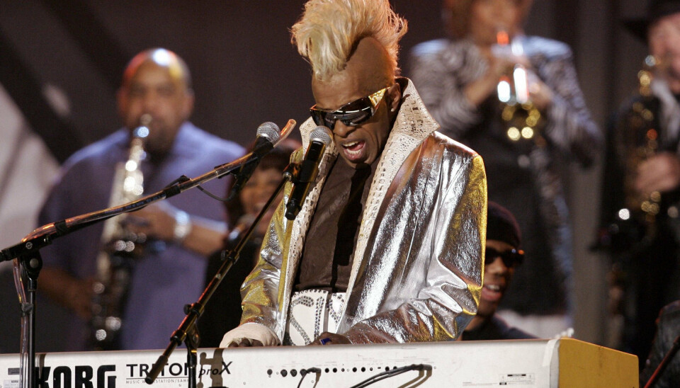 Billede fra 8. februar 2006, hvor Sly Stone optræder i forbindelse med en hyldest af Sly and the Family Stone i Los Angeles. Musikeren er mandag gået bort.