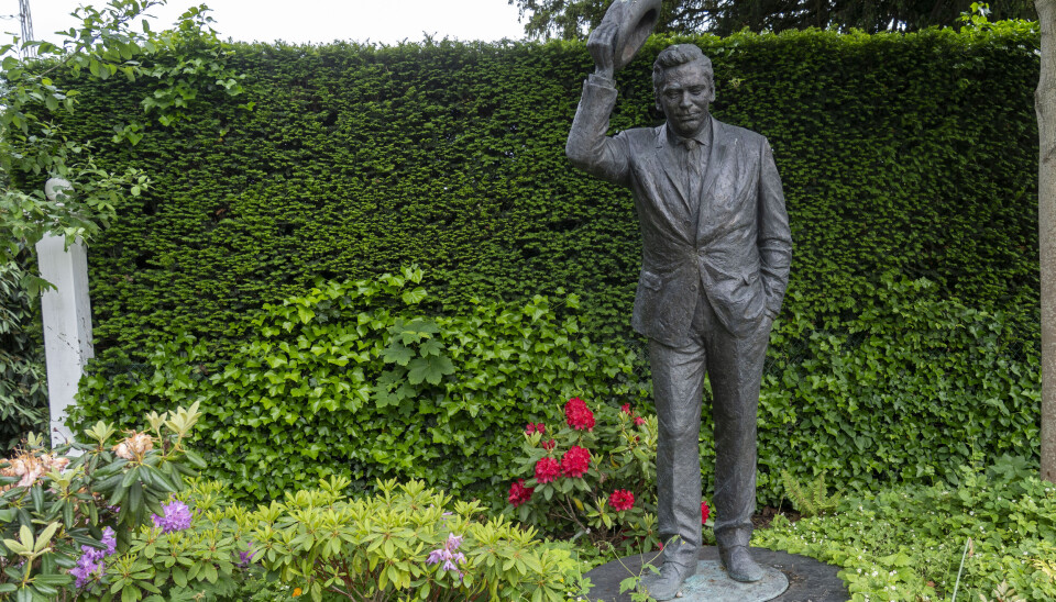 Dirch Passer-statuen i Frederiksberg Have