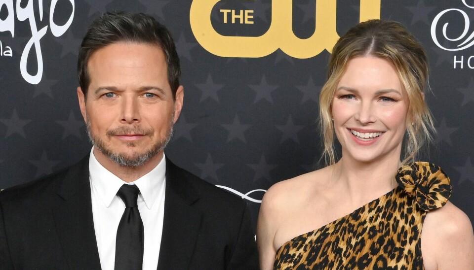 Skuespilleren Scott Wolf skal skilles fra realityprofilen Kelley Wolf - efter mere end to årtiers ægteskab.