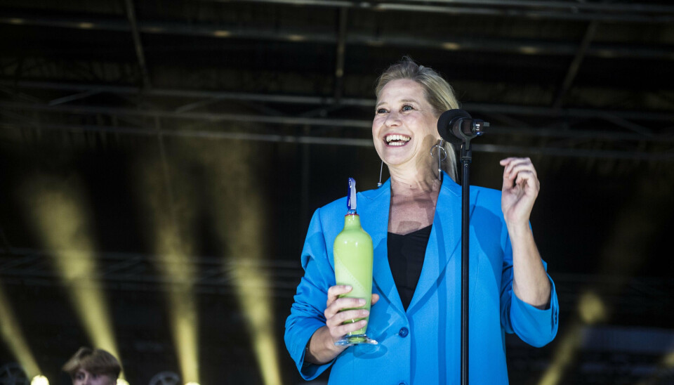 Trine Dyrholm har blandt andet modtaget otte Bodil-statuetter og ti Robert-priser. Hun har desuden modtaget Svend Prisen gange fire i løbet af sin karriere. Billedet er fra 2021, hvor hun modtog statutten for 'Erna i krig'.