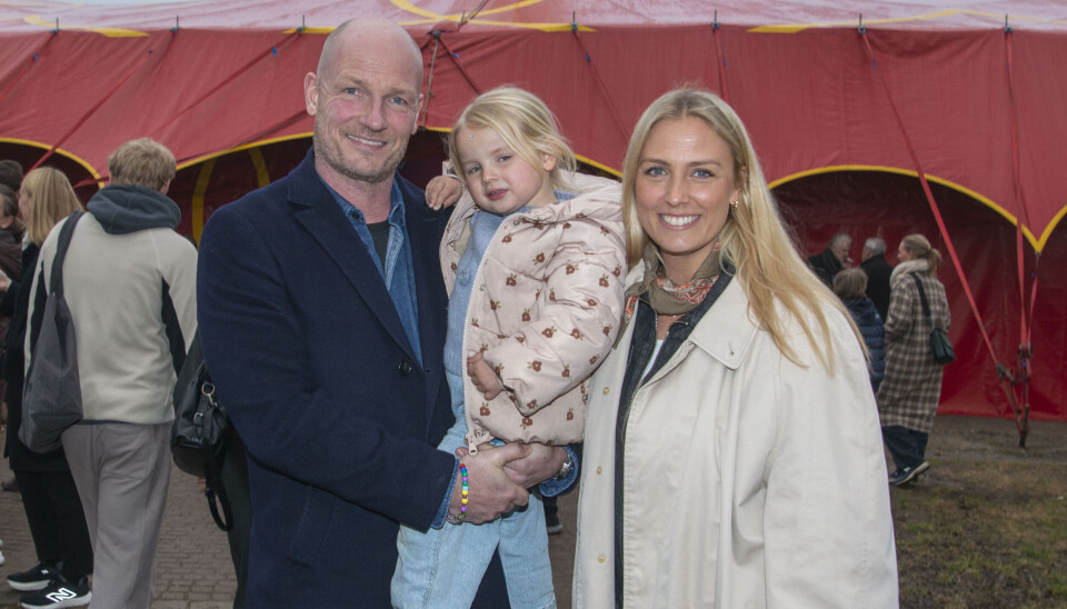 Josefine Høgh og ægtefællen Lasse Sjørslev og datteren Molly fra premieren på Cirkus Arena for nylig.