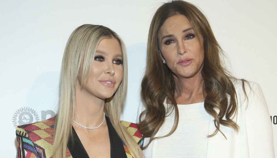 Nu afdøde Sophia Hutchins (tv) ses her sammen med Caitlyn Jenner.