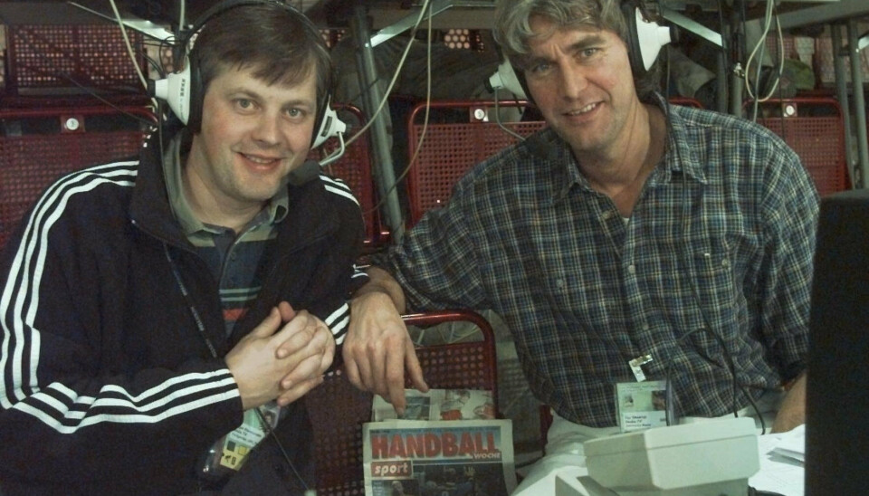 Per Skaarup (til højre), der søndag 6. juli fylder 70 år, dannede gennem mange år makkerpar med Holger Rasmussen i DR. (Arkivfoto).