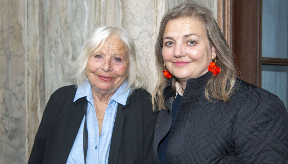 Laura Bro med sin mor Helle Hertz