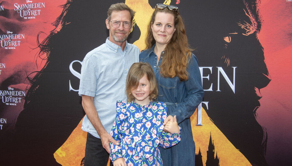 Lise Baastrup er gift med Jacob Dahl, og parret har sammen døtrene Laura, 6, og 2-årige Elin.