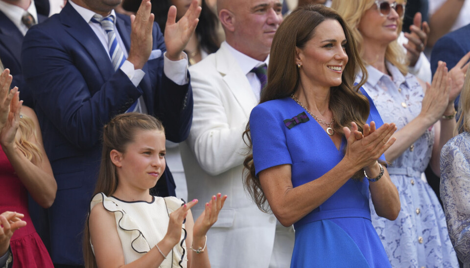 Prinsesse Kate med datteren Charlotte til Wimbledon.