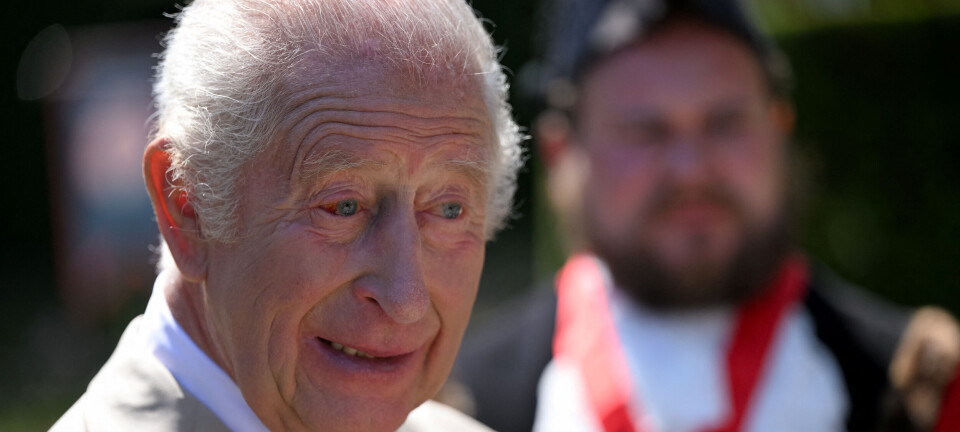 Nyt om evakueret kongepar