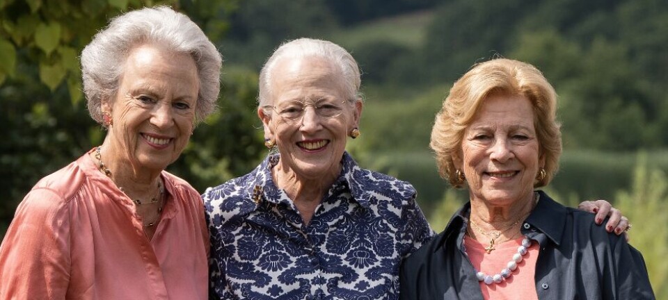 Derfor har dronningen det altid på