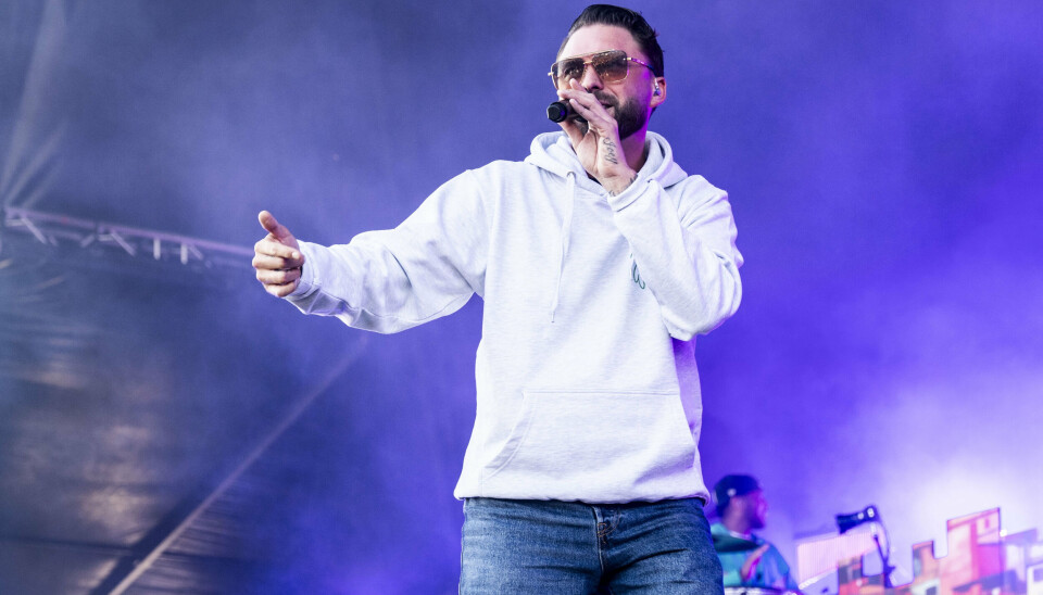 Gilli har optrådt på både Grøn Koncert og Roskilde Festival denne sommer. Til september skal han i retten, hvor han er tiltalt for skatteunddragelse.