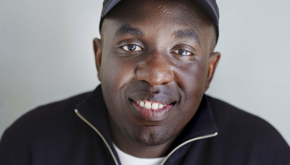 Melvin Kakooza griber mikrofonen til eventet 'Red Bull Jernhest', der bliver afviklet i København 30. august.